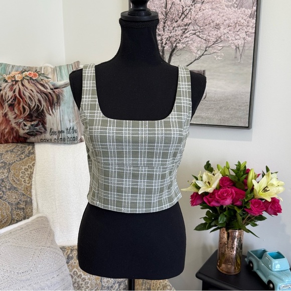 Altar'd State Green and White Fitted Crop Tank Top - Picture 1 of 6